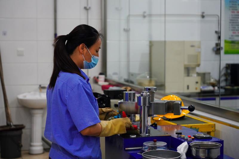 国产偷人妻精品一区二区在线